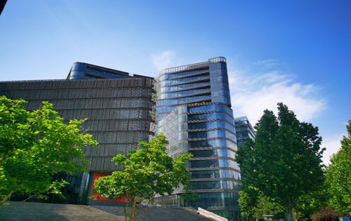 上海写字楼租赁市场步入租户市场;租金价格战在所难免