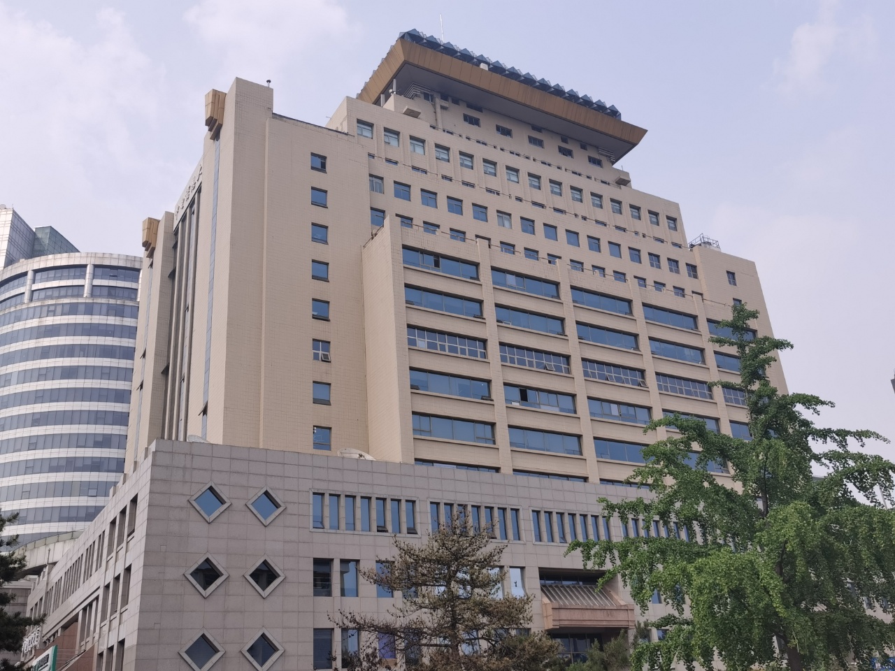 中电信息大厦外立面