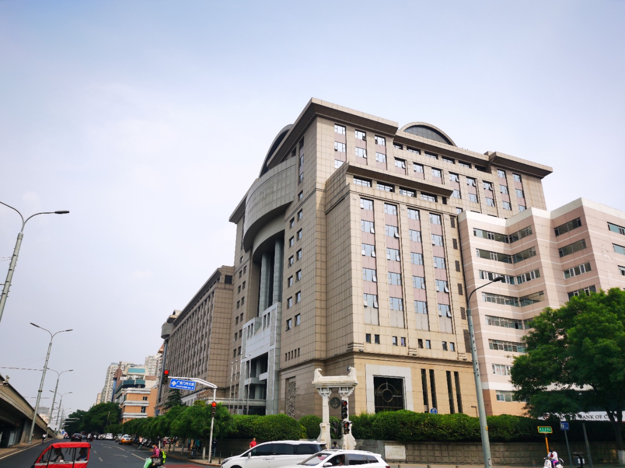 港中旅大厦周边环境