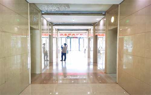 茅台大厦实拍图3