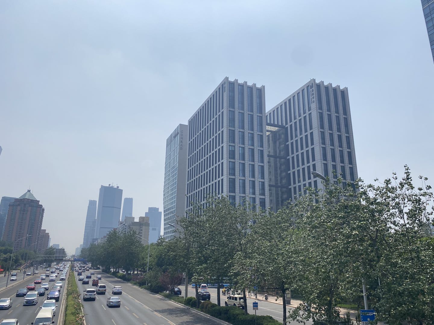 嘉铭中心周边环境