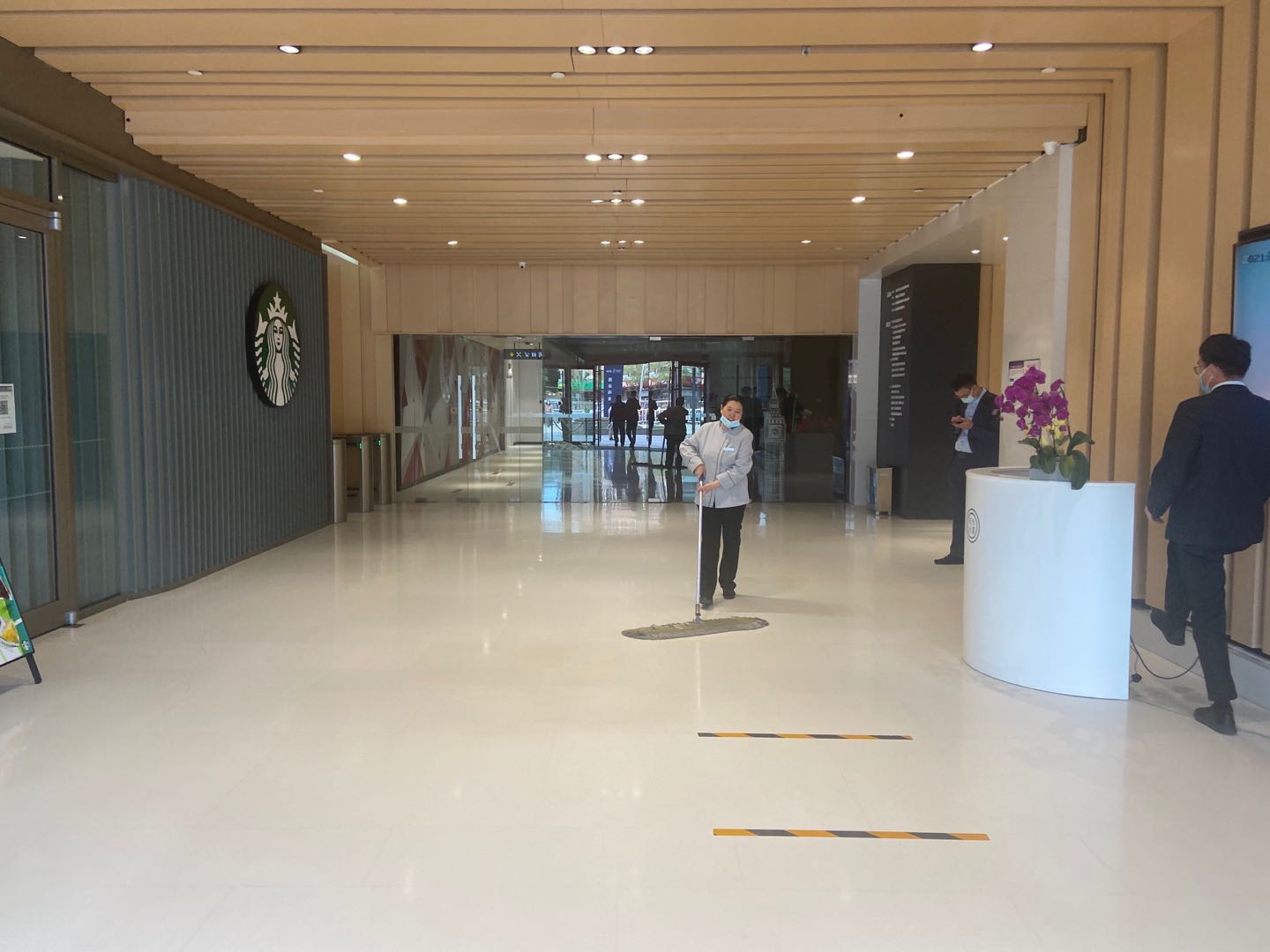 阳光大厦大堂